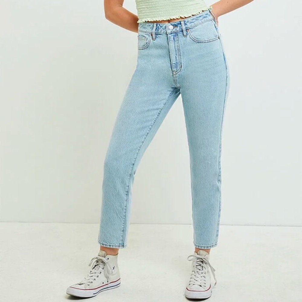 Pacsun Light Wash High-waisted Mom Jeans